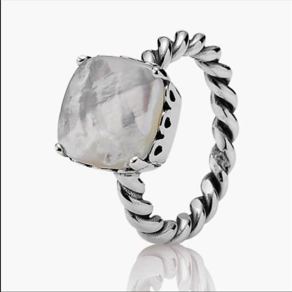Pandora Discontinued Mother of Pearl Ring